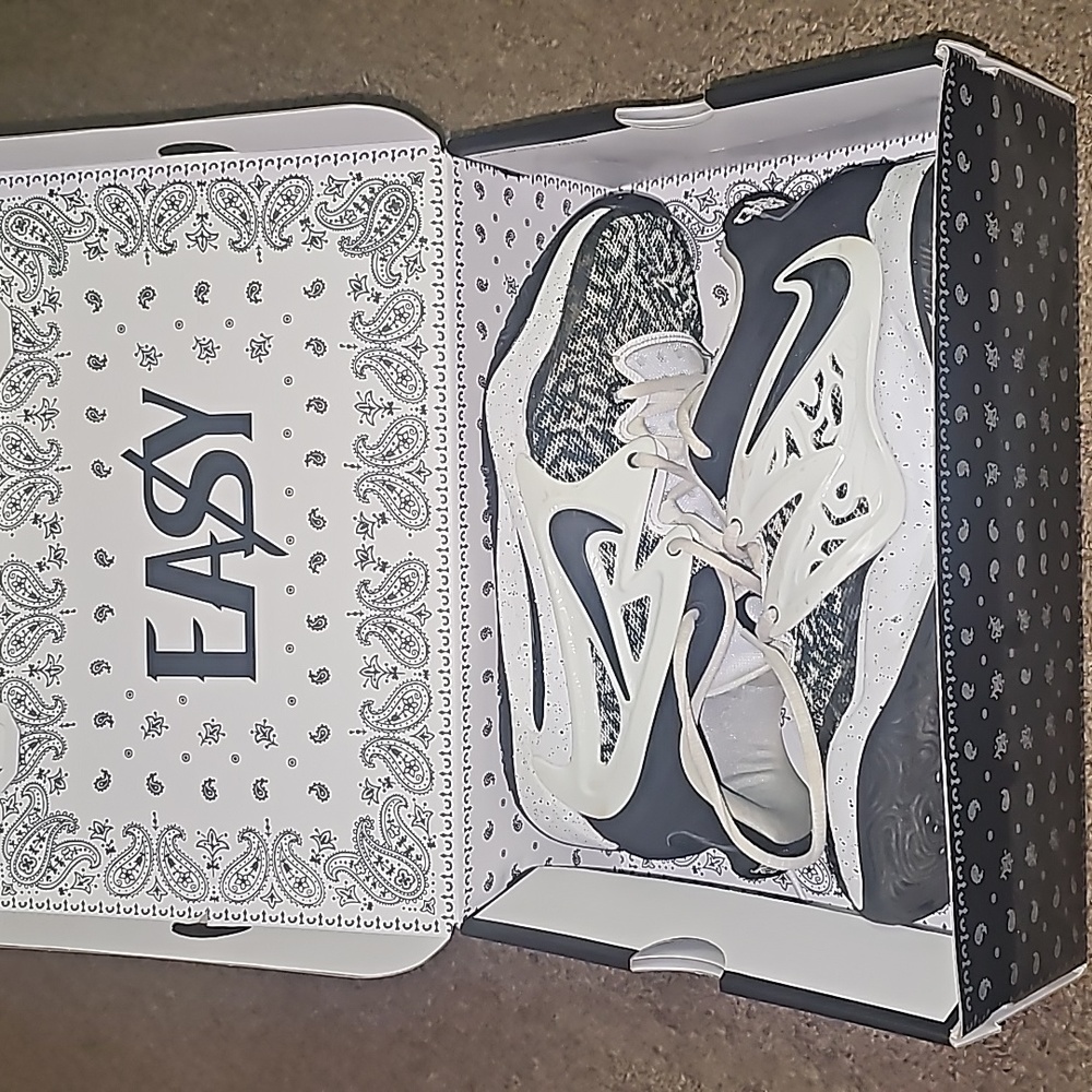 Nike KD 15 Team Oreo White Black Kevin Durant KD Men's - Picture 2 of 15